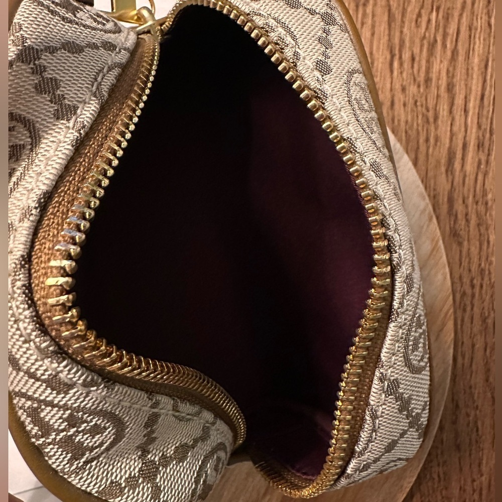 NWT! NEW! Tory Burch T Monogram Jacquard Cosmetic Pouch hazelnut women - Picture 6 of 6